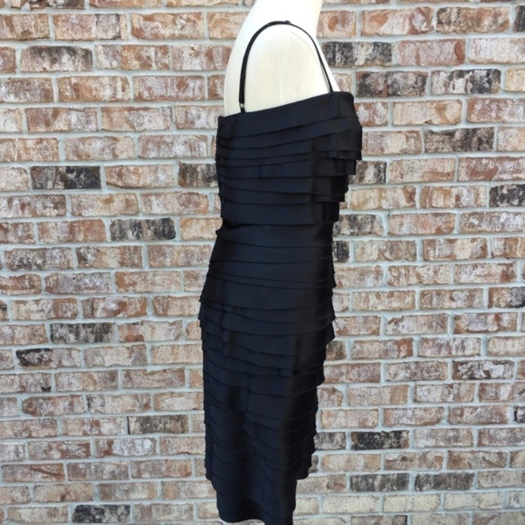 EUC Tadashi Petite Layers Spaghetti Strap Dress - Picture 2 of 7